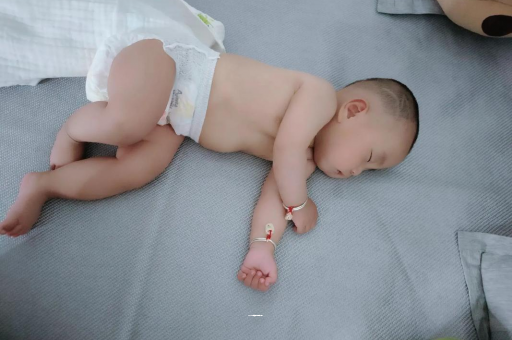黄骅三个月宝宝身高体重